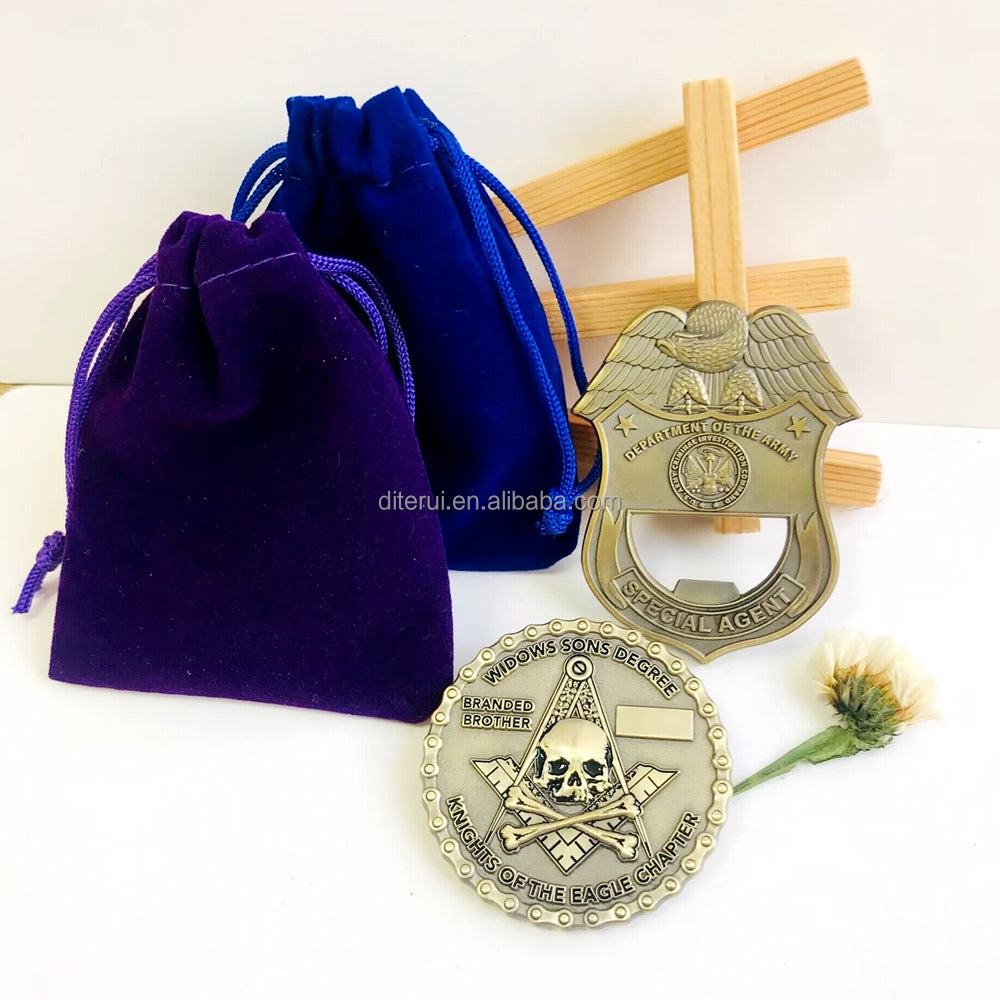 Custom Design Gold Plated World Cup Football Star Hard Enamel Pin World Trading Pin Soccer Sports Soft Enamel Pins Badge Set